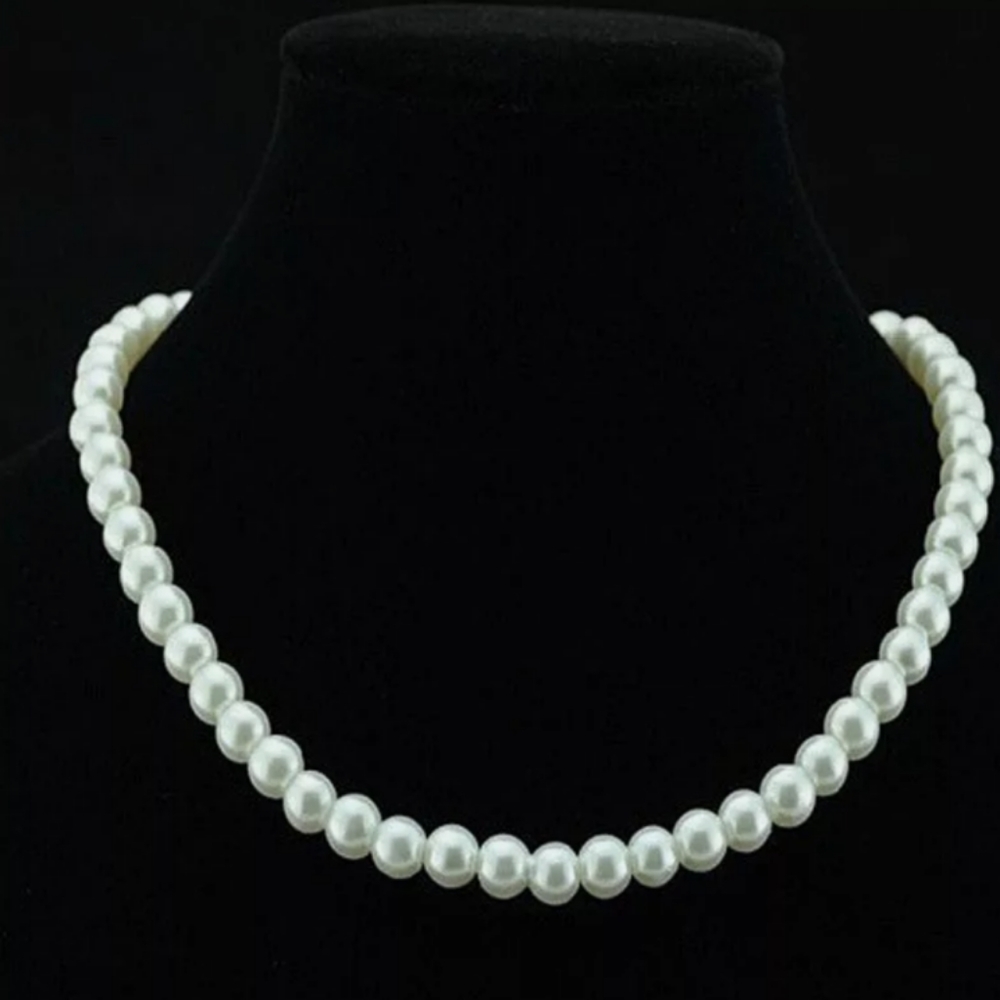 New Classic Czech Glass Pearl Necklace